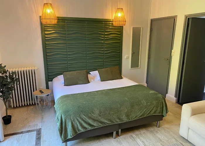 Hotel Quai Des Pontis